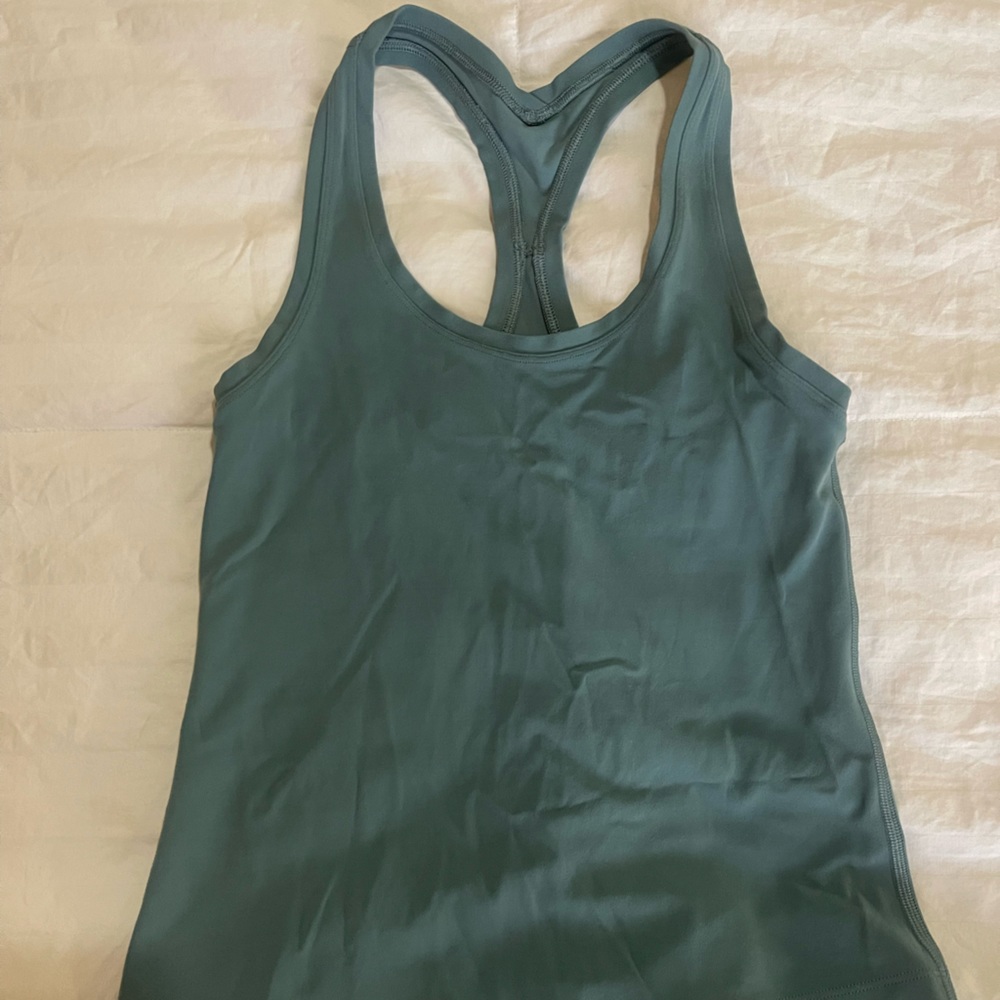 Lululemon tank